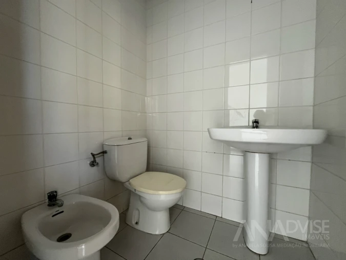 Loja para Venda em Repeses e São Salvador Foto 15