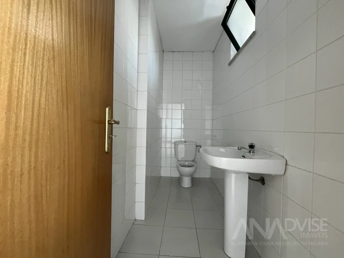 Loja para Venda em Repeses e São Salvador Foto 14