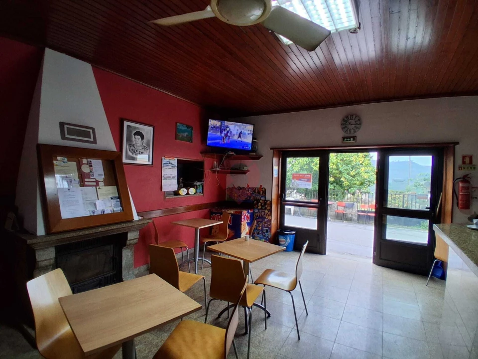 Moradia T0 para Venda em Riba de Mouro Foto 2