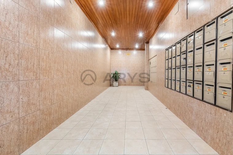 Apartamento T1 para Venda em São Vitor (Braga) Foto 4