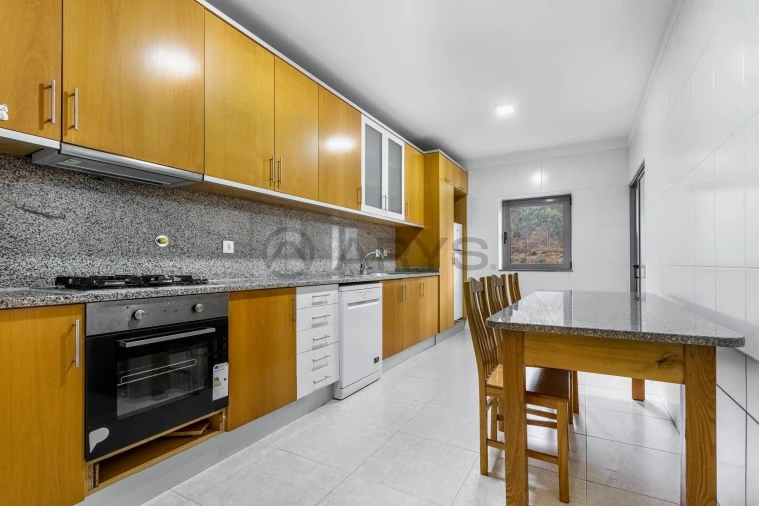 Apartamento T3 para Venda em Moimenta Foto 6