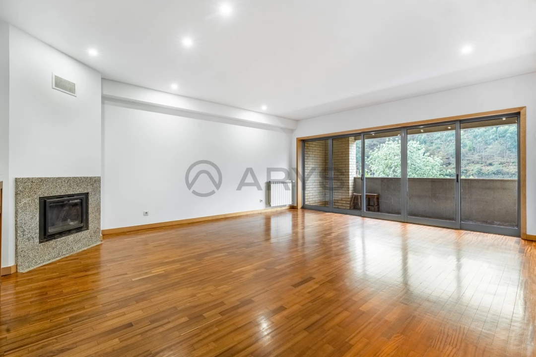 Apartamento T3 para Venda em Moimenta Foto 1