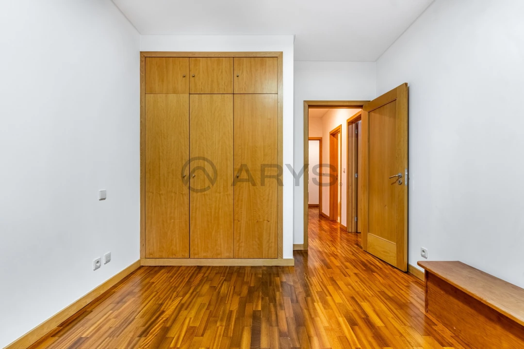 Apartamento T3 para Venda em Moimenta Foto 15