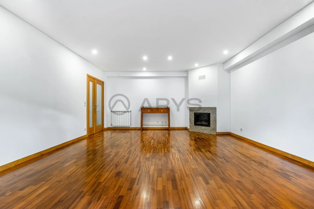Apartamento T3 para Venda em Moimenta Foto 2