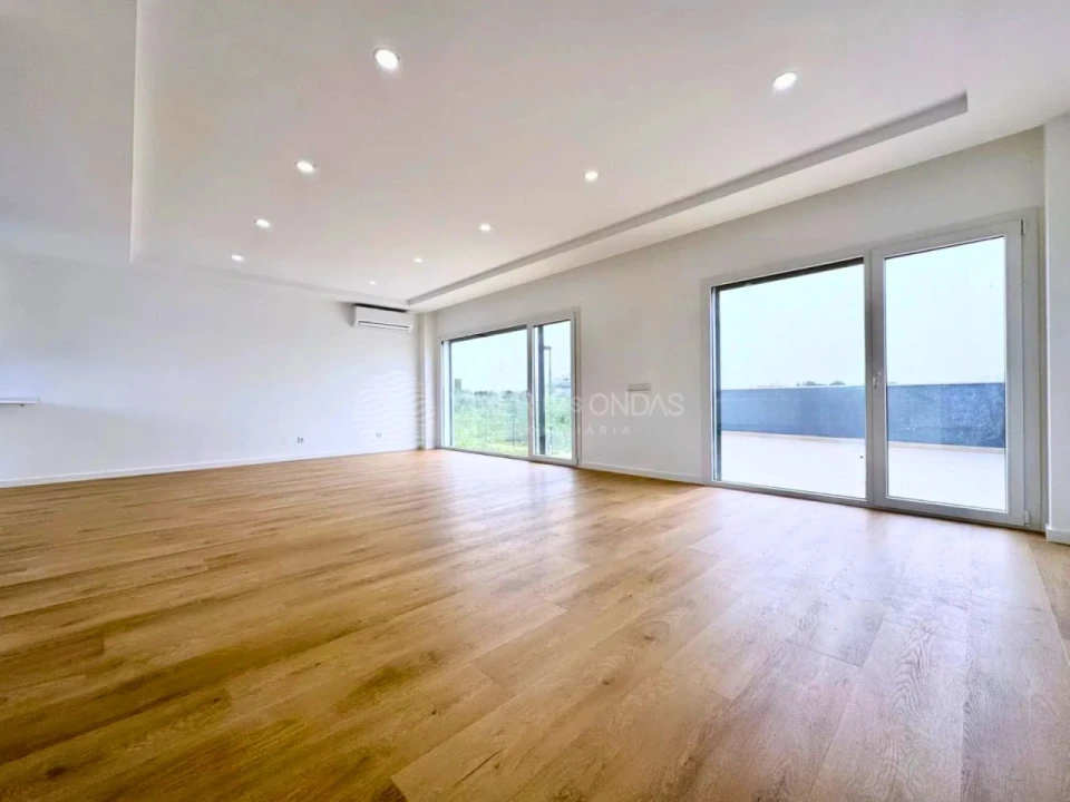 Moradia T4 para Venda em Caparica e Trafaria Foto 5