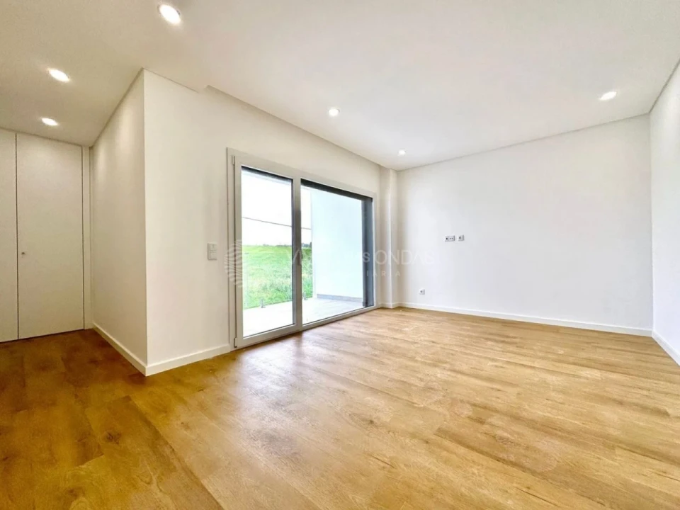 Moradia T4 para Venda em Caparica e Trafaria Foto 13