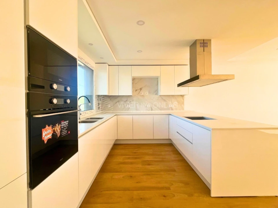 Moradia T4 para Venda em Caparica e Trafaria Foto 7