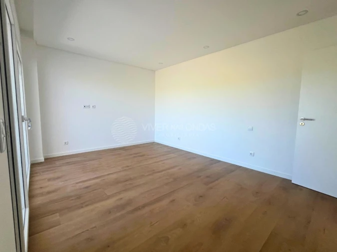 Moradia T4 para Venda em Caparica e Trafaria Foto 23