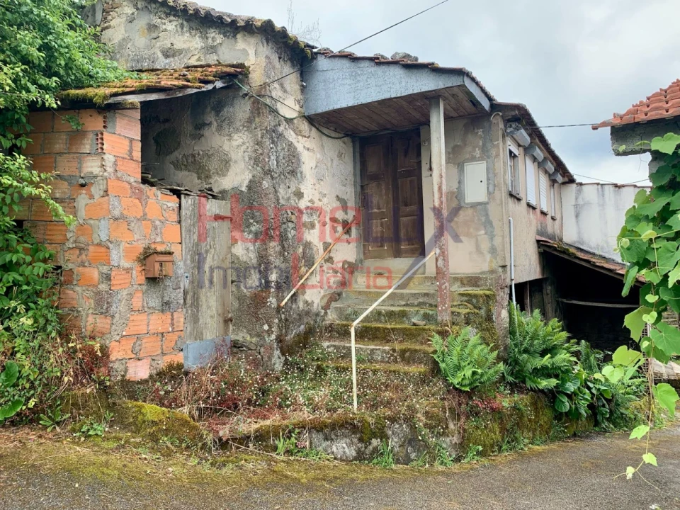 Terreno para Venda em Macieira de Cambra Foto 1