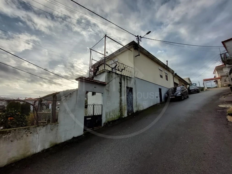 Moradia T1 para Venda em São Mamede de Ribatua Foto 4