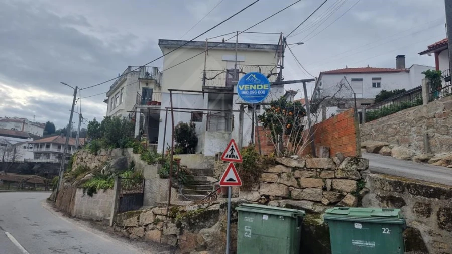 Moradia T1 para Venda em São Mamede de Ribatua Foto 2