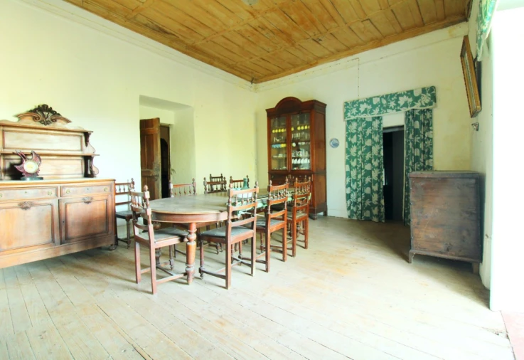 Moradia T7 para Venda em Cabeço de Vide Foto 2