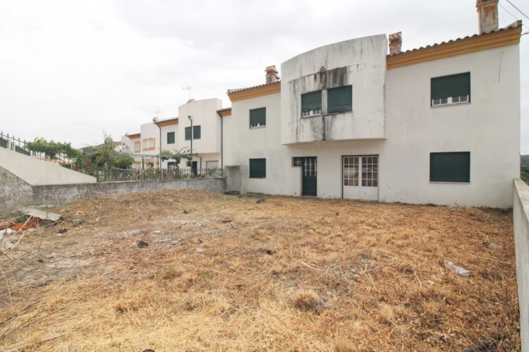 Moradia T5 para Venda em São Salvador da Aramenha Foto 2