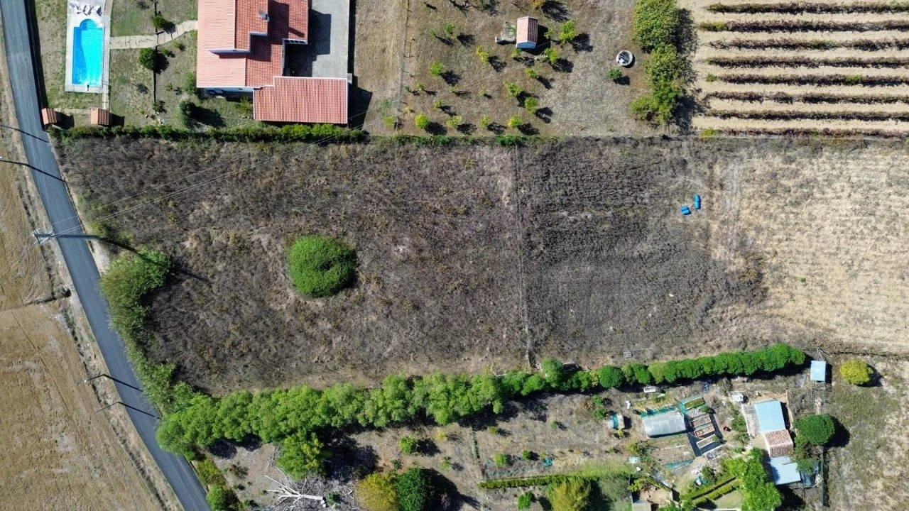 Terreno para Venda em Carvoeira e Carmões Foto 7