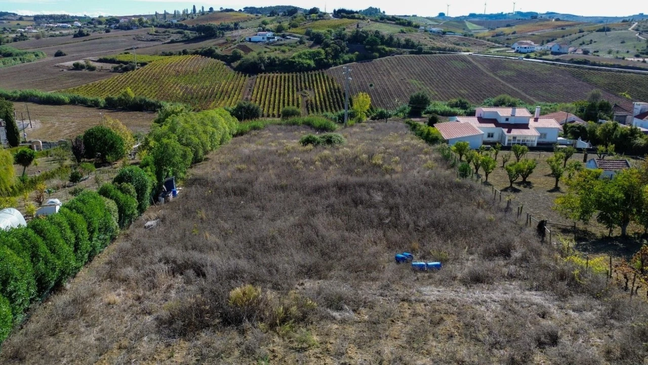 Terreno para Venda em Carvoeira e Carmões Foto 15