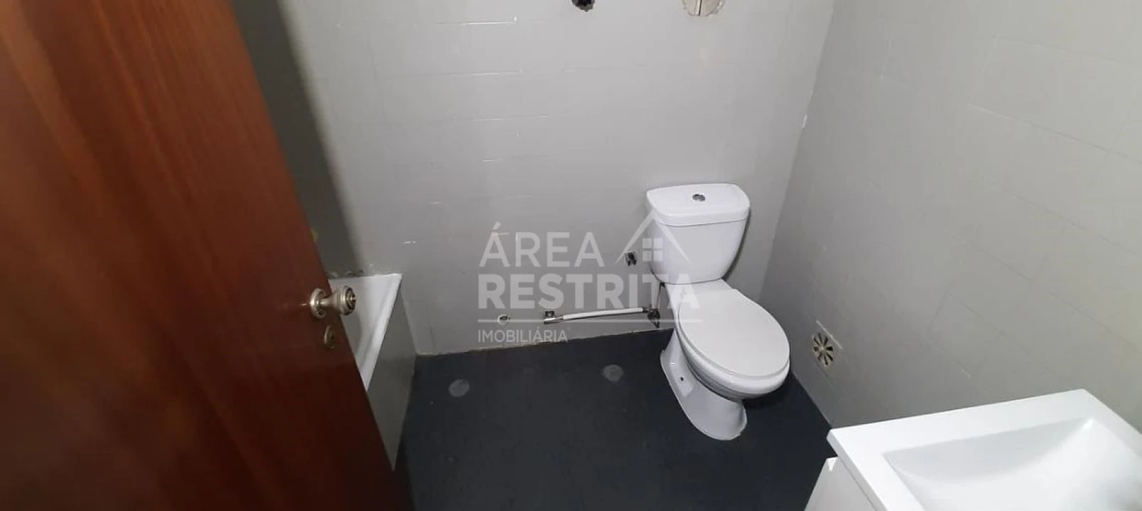 Apartamento T2 para Venda em Amora Foto 5