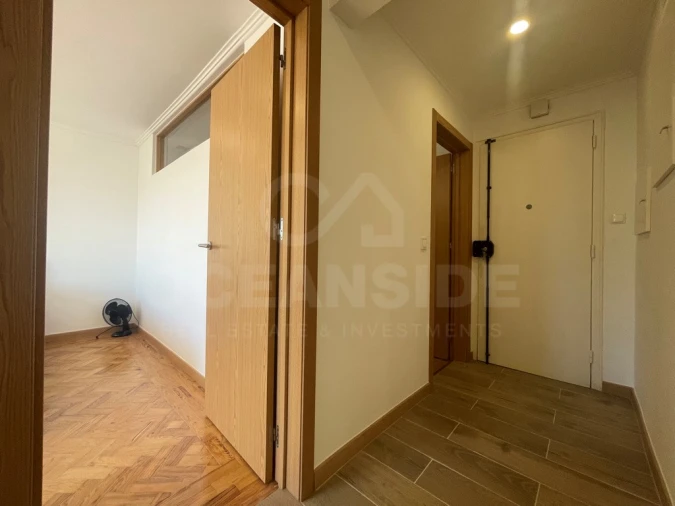 Apartamento T2 para Arrendamento em Penha de França Foto 6