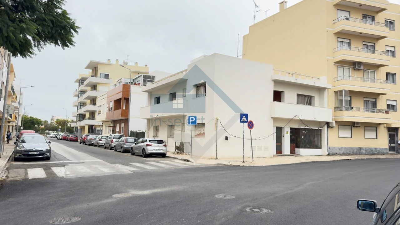 Prédio para Venda em Olhão Foto 1