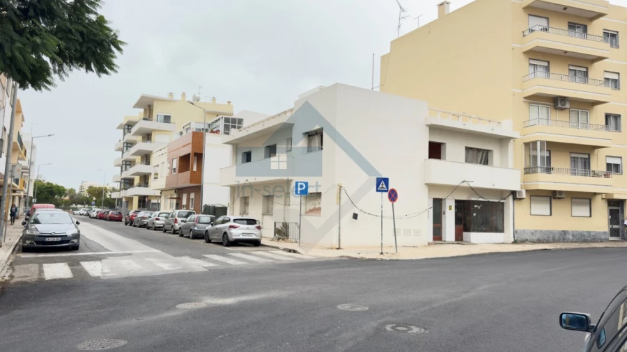 Prédio para Venda em Olhão Foto 1