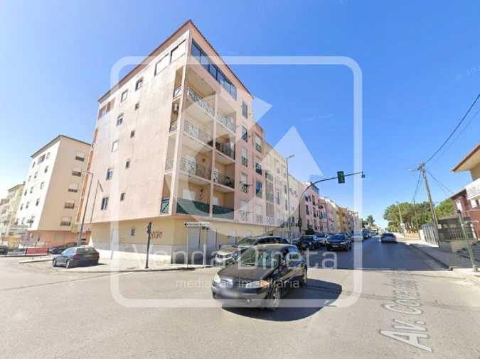 Apartamento T3 para Venda em Quinta do Conde Foto 16