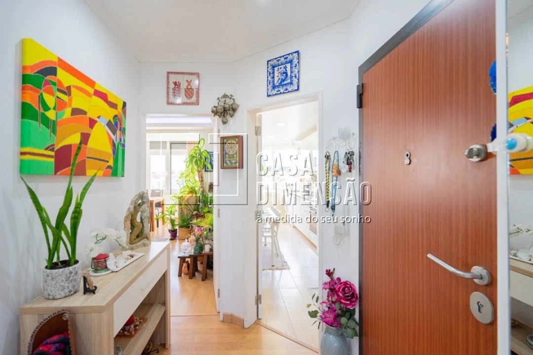 Apartamento T2 para Venda em Algés, Linda-A-Velha e Cruz Quebrada-Dafundo Foto 2