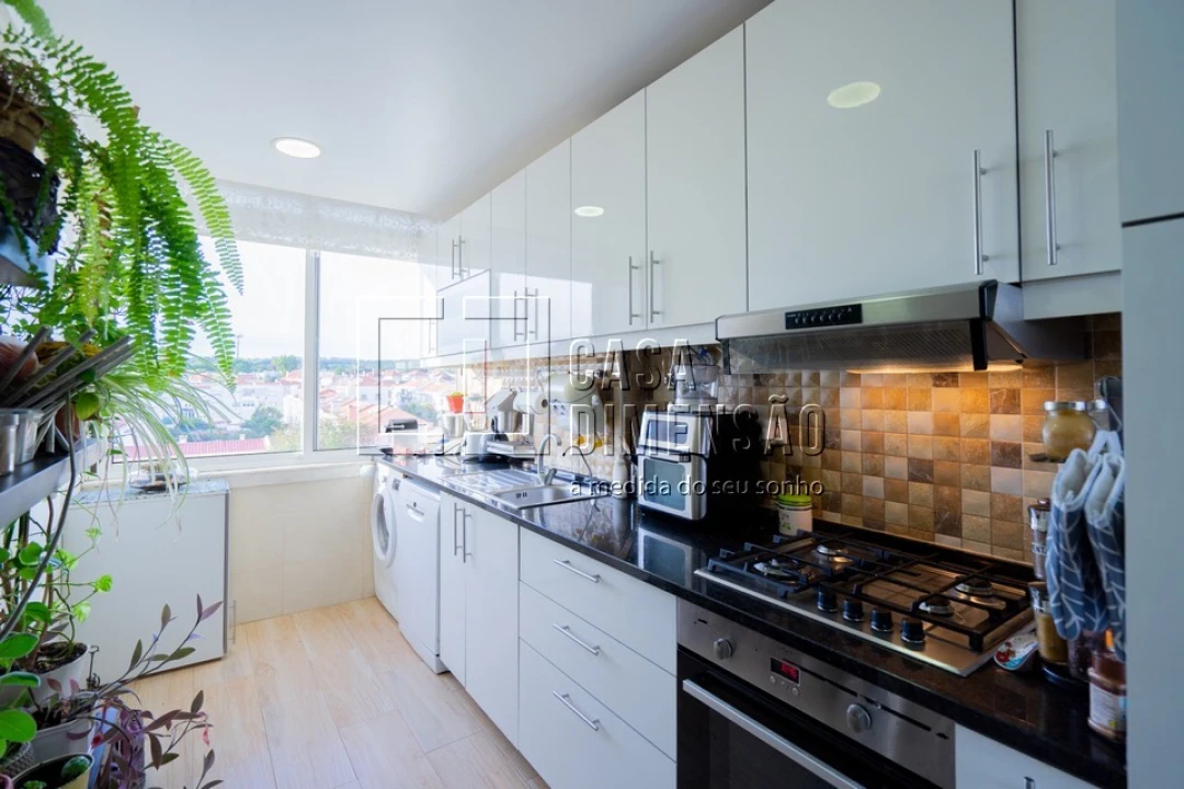 Apartamento T2 para Venda em Algés, Linda-A-Velha e Cruz Quebrada-Dafundo Foto 18
