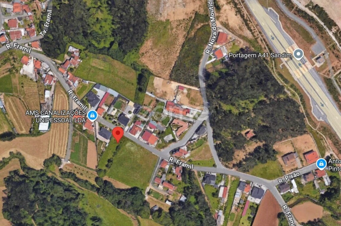 Moradia T4 para Venda em Sandim, Olival, Lever e Crestuma Foto 17