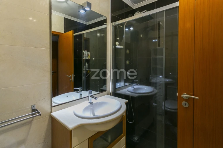 Apartamento T3 para Arrendamento em Custóias, Leça do Balio e Guifões Foto 31