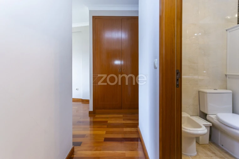 Apartamento T3 para Arrendamento em Custóias, Leça do Balio e Guifões Foto 30