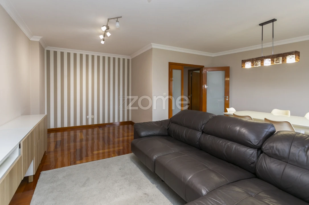 Apartamento T3 para Arrendamento em Custóias, Leça do Balio e Guifões Foto 7