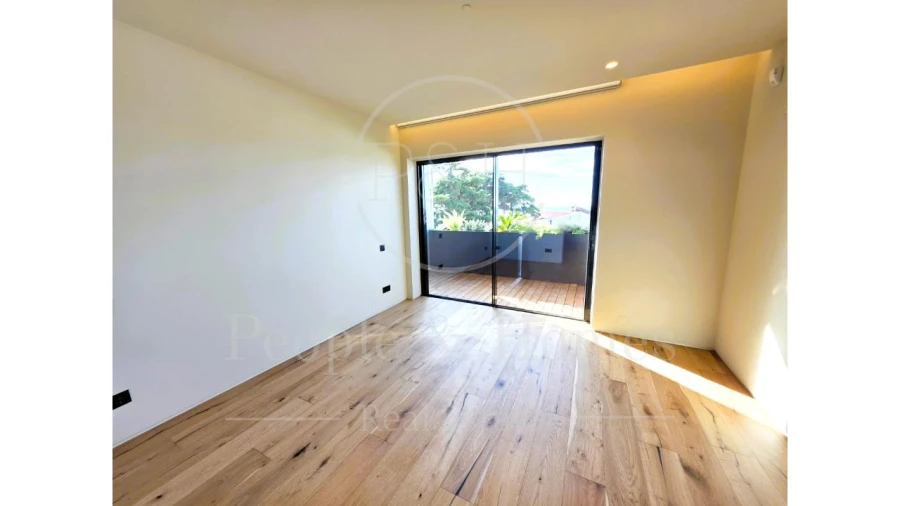 Moradia T5 para Venda em Carcavelos e Parede Foto 32