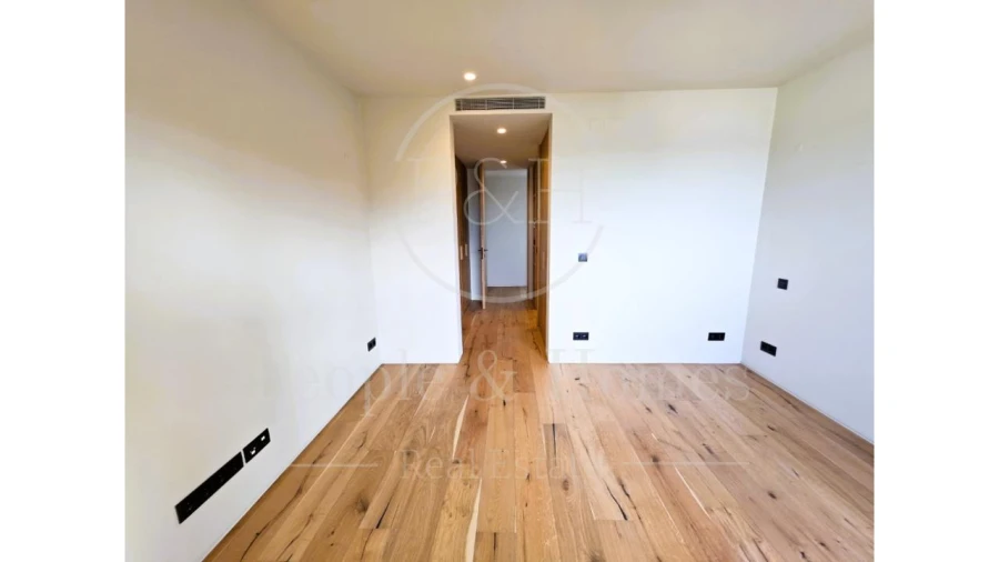 Moradia T5 para Venda em Carcavelos e Parede Foto 33