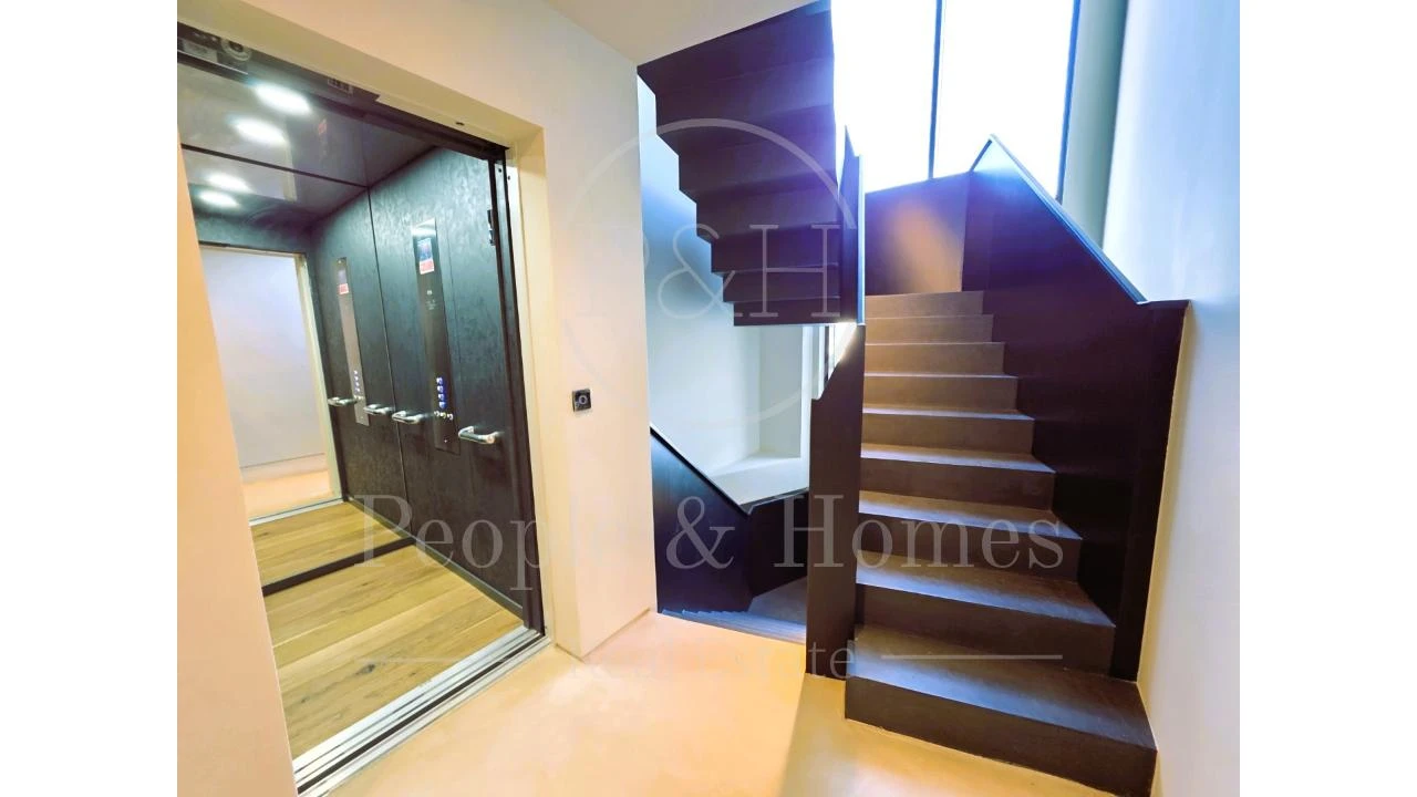 Moradia T5 para Venda em Carcavelos e Parede Foto 19