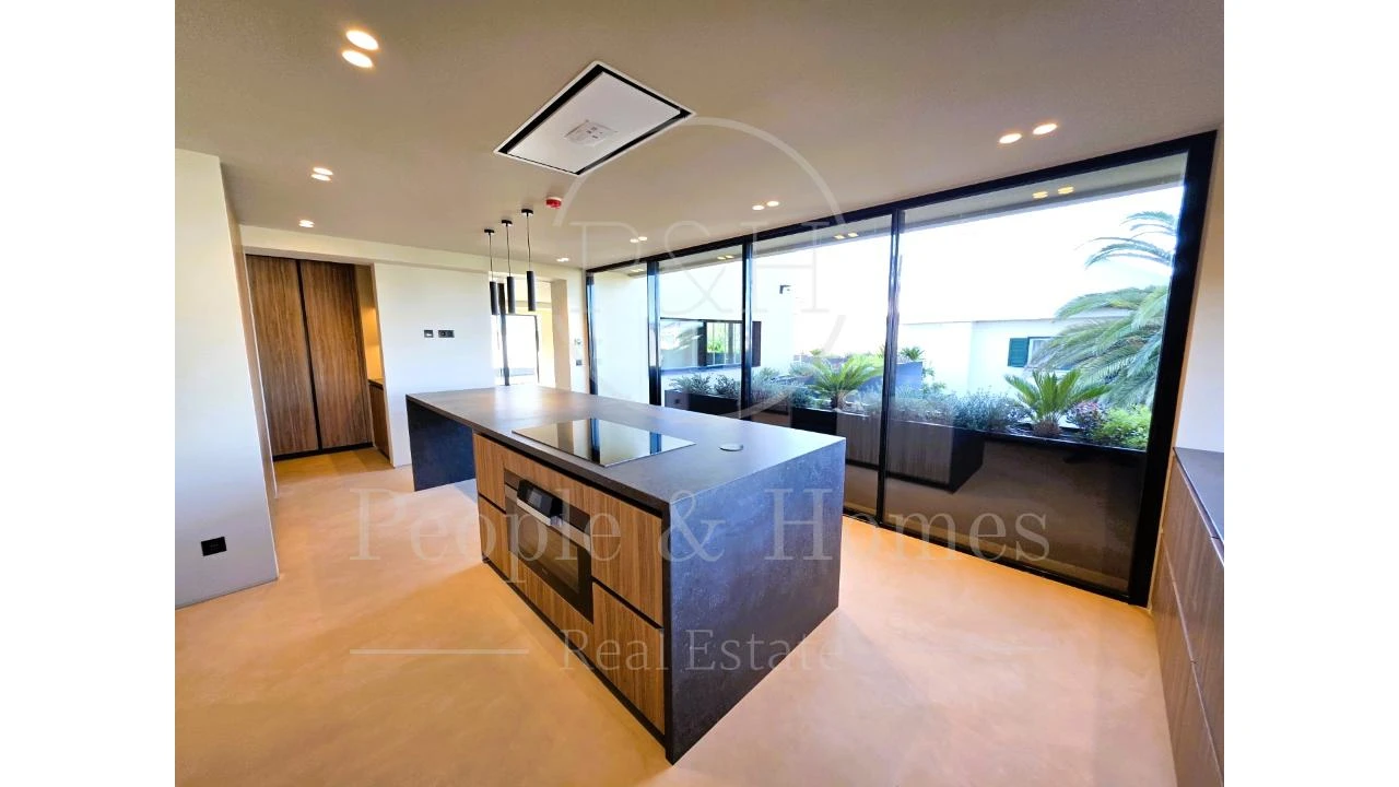 Moradia T5 para Venda em Carcavelos e Parede Foto 15