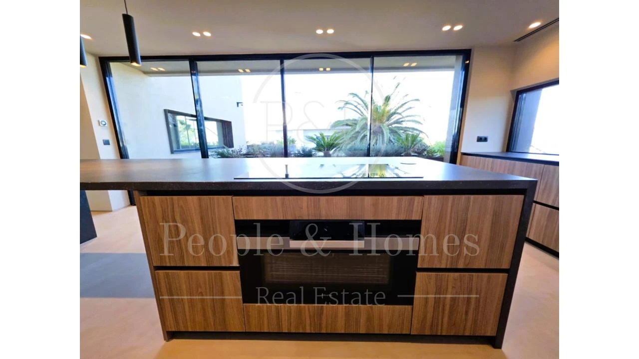 Moradia T5 para Venda em Carcavelos e Parede Foto 17