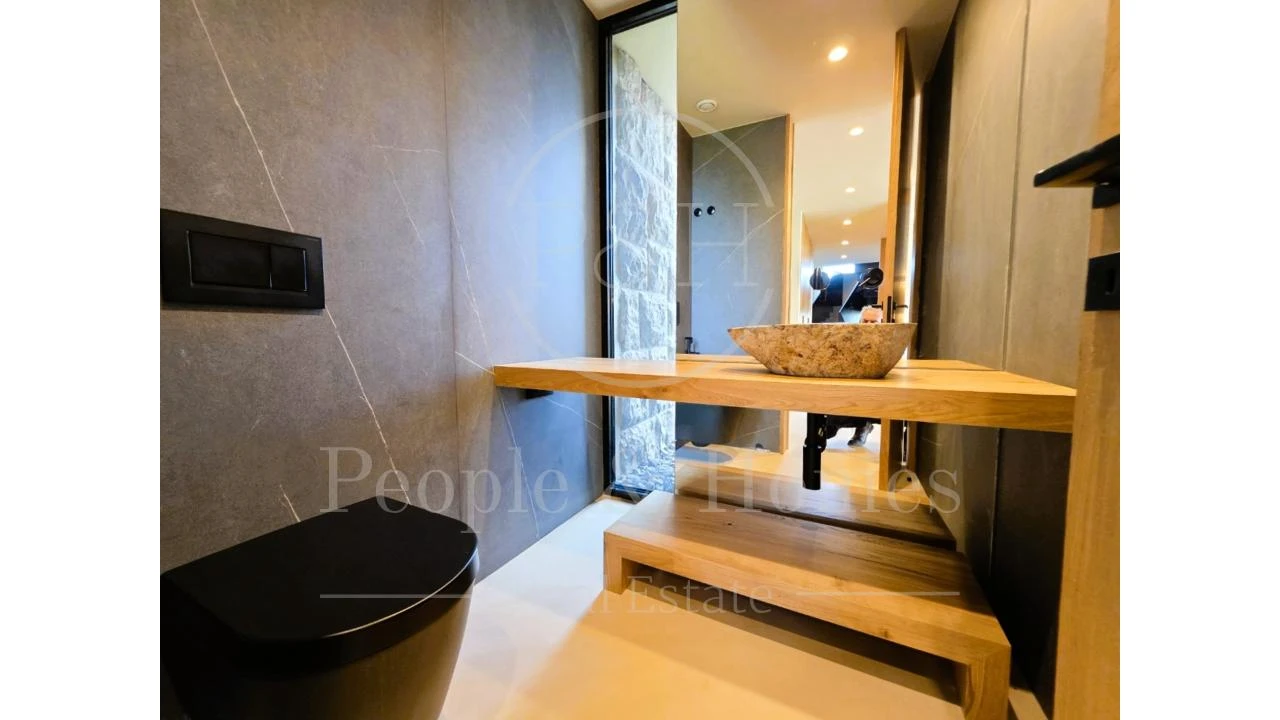 Moradia T5 para Venda em Carcavelos e Parede Foto 10