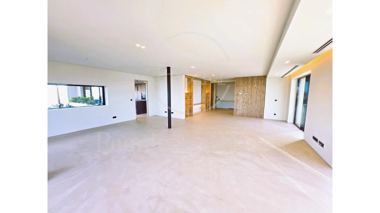 Moradia T5 para Venda em Carcavelos e Parede Foto 13