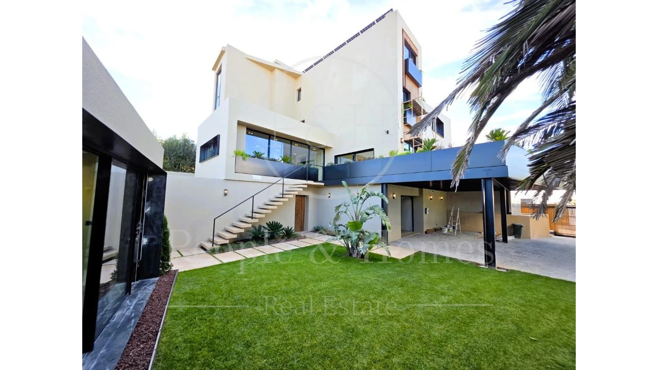 Moradia T5 para Venda em Carcavelos e Parede Foto 4