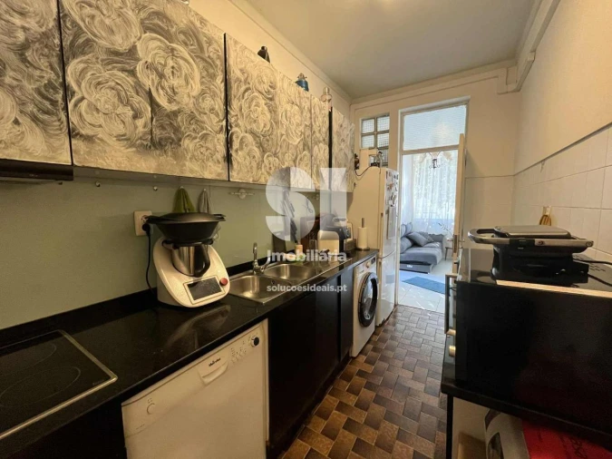 Moradia T4 para Venda em Santo Antonio dos Olivais Foto 1