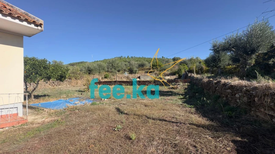 Moradia T2 para Venda em Salgueiro do Campo Foto 2