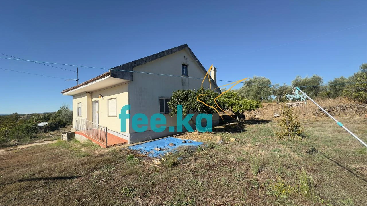 Moradia T2 para Venda em Salgueiro do Campo Foto 9