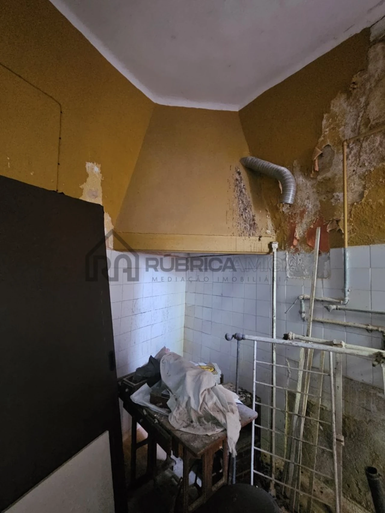 Moradia T2 para Venda em Loule (São Sebastião) Foto 5