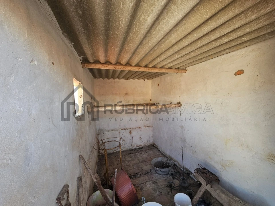 Moradia T2 para Venda em Loule (São Sebastião) Foto 8