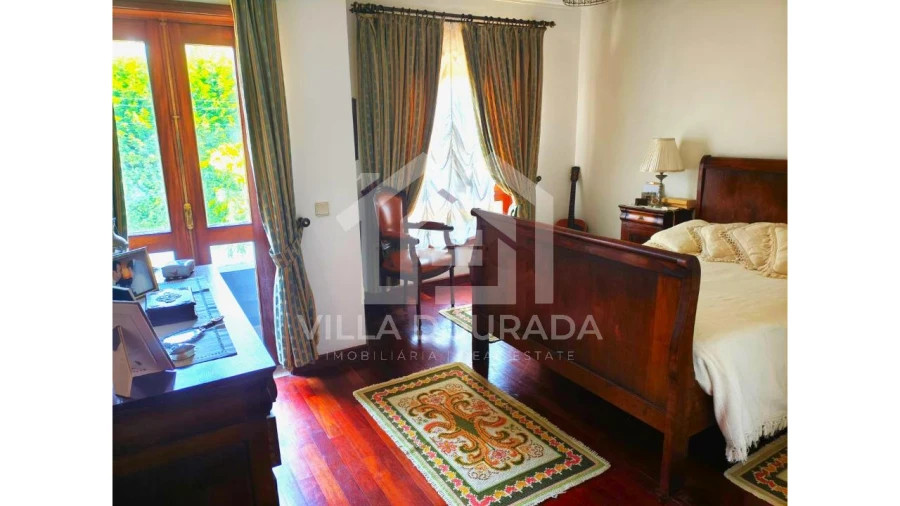 Moradia T5 para Venda em Arcozelo Foto 12