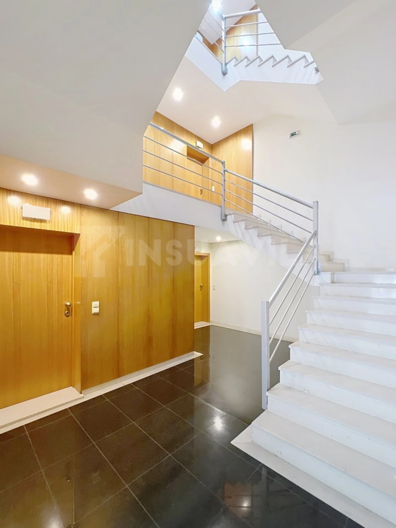 Apartamento T3 para Venda em Vila Praia de Ancora Foto 27