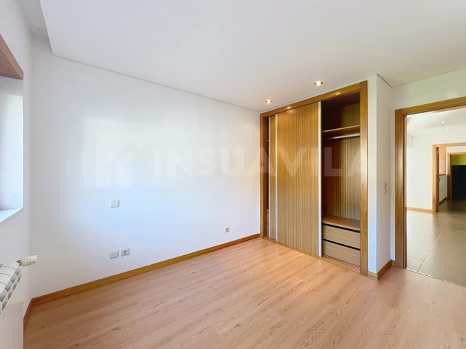 Apartamento T3 para Venda em Vila Praia de Ancora Foto 18