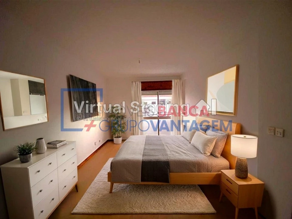 Apartamento T4 para Venda em Pinhal Novo Foto 21