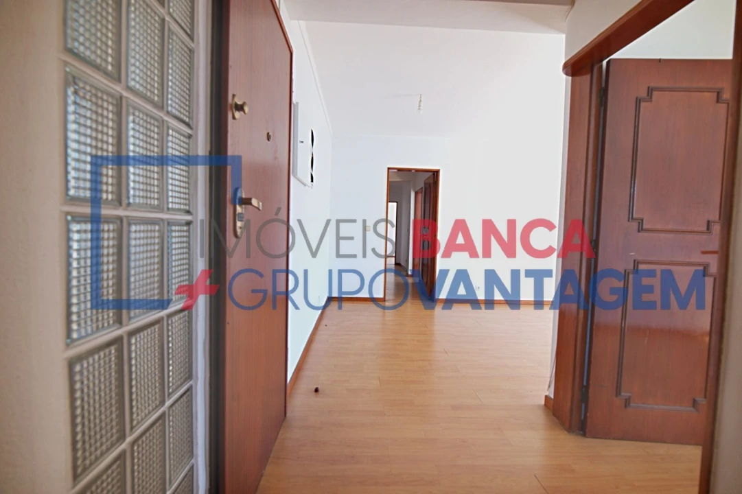 Apartamento T4 para Venda em Pinhal Novo Foto 4