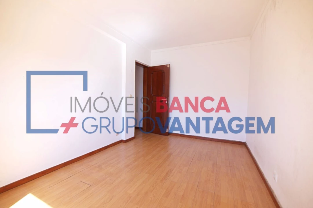 Apartamento T4 para Venda em Pinhal Novo Foto 27