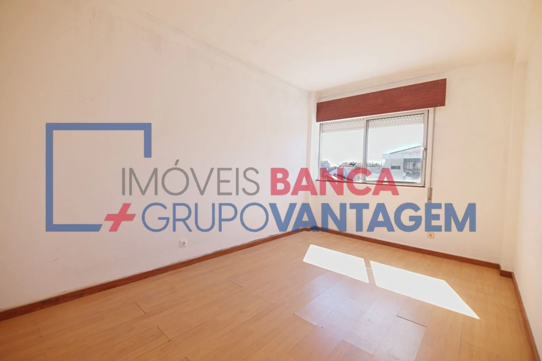 Apartamento T4 para Venda em Pinhal Novo Foto 26